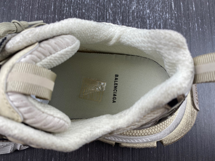 BLCG 3XL SNEAKER 734734 W1XL5 0185