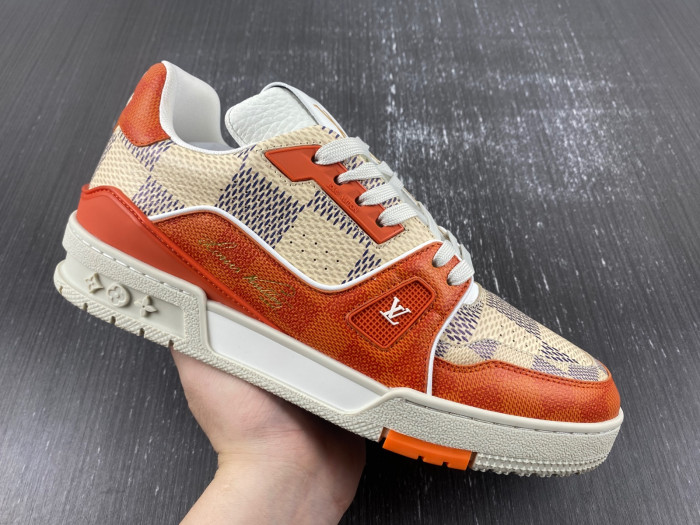LV TRAINER SNEAKER