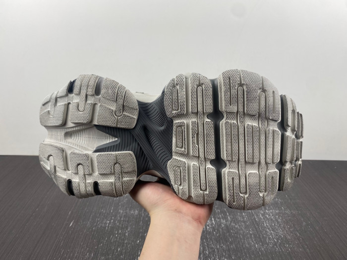 BLCG CARGO SNEAKER 784341 W2MV1 1181