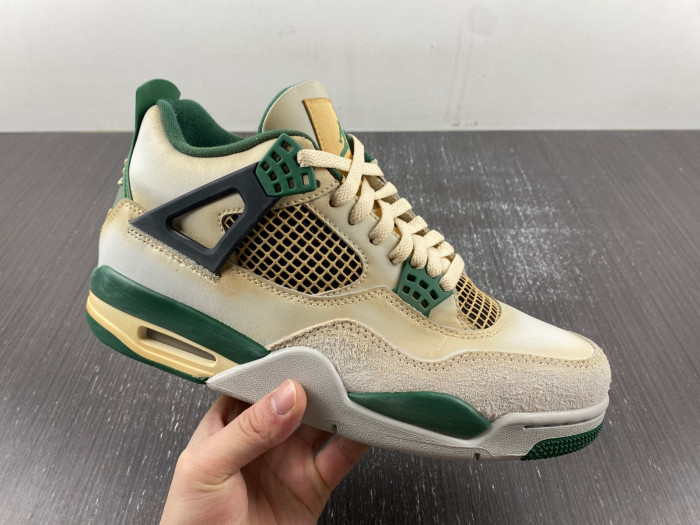 AIR JORDAN 4 "DRAGON YEAR" CUSTOM DC7770-106