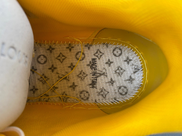 LV TRAINER SNEAKER