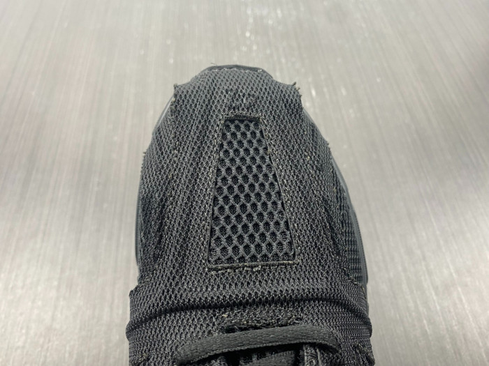 BLCG PHANTOM SNEAKER 678869 W2E92 1000