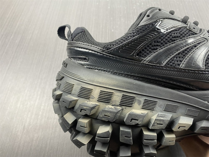 BLCG DEFENDER SNEAKER