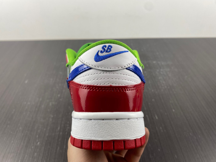 eBay x Nike SB Dunk Low “Sandy Bodecker” FD8777-100
