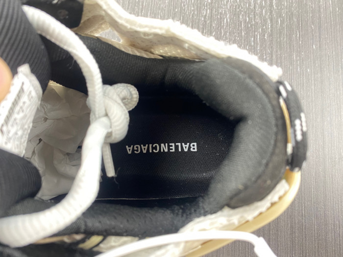 BLCG RUNNER SNEAKER 677402 W5RH6 0312