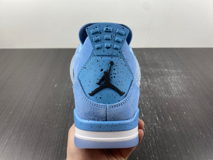 Jordan 4 Retro UNC (PE) HO12MNJDLS247
