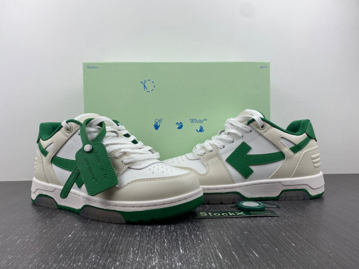 OFF-WHITE SNEAKER