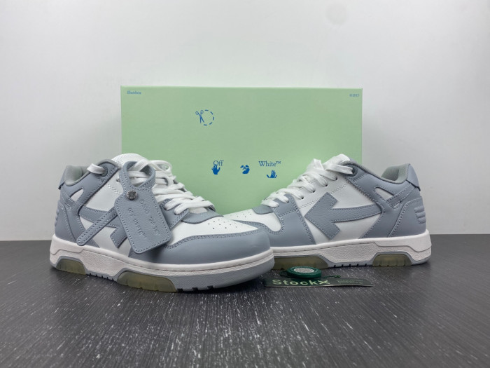 OFF-WHITE SNEAKER