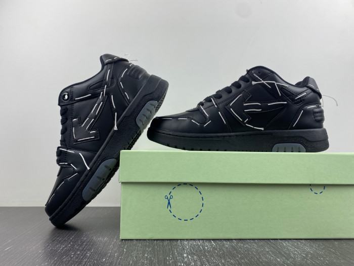 OFF-WHITE SNEAKER