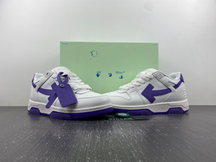 OFF-WHITE SNEAKER