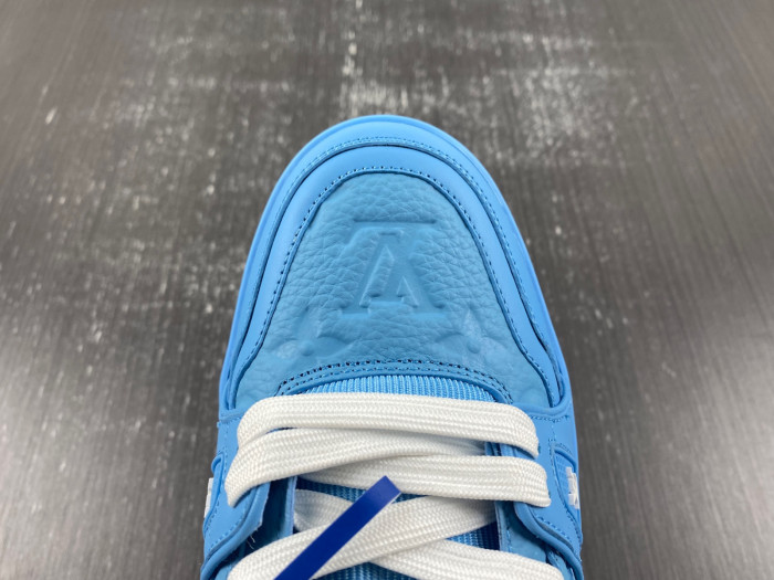 LV TRAINER SNEAKER