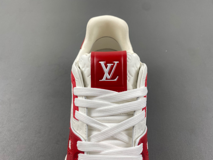 LV TRAINER SNEAKER