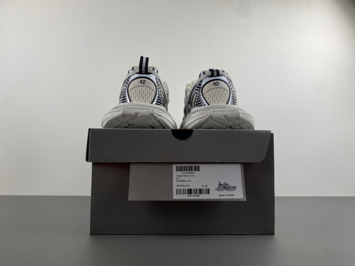 BLCG 3XL SNEAKER 734734 W3XL1 8310