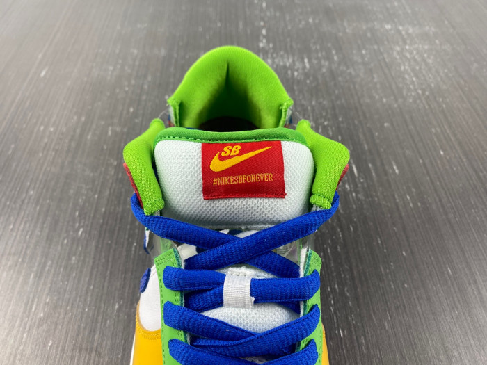 eBay x Nike SB Dunk Low “Sandy Bodecker” FD8777-100