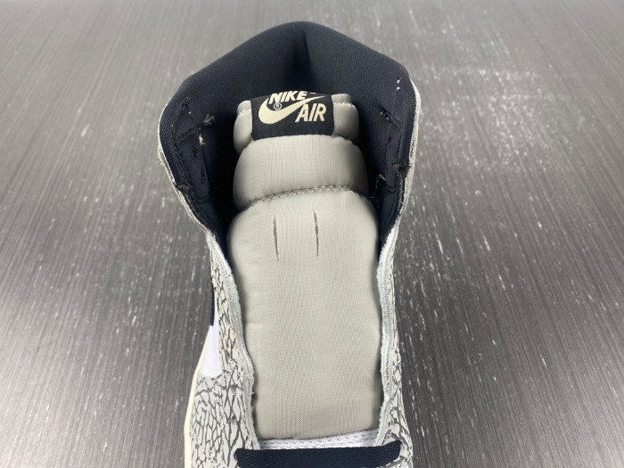 Air Jordan 1 High OG “White Cement” DZ5485-052