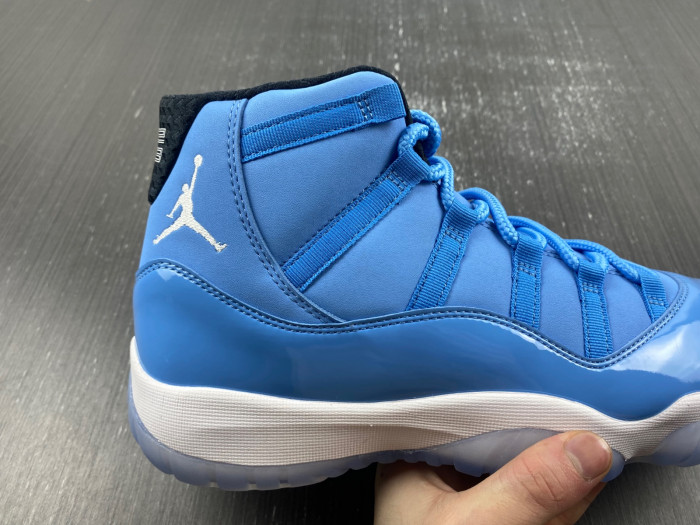 Jordan Ultimate Gift of Flight (11/29) 717602-900