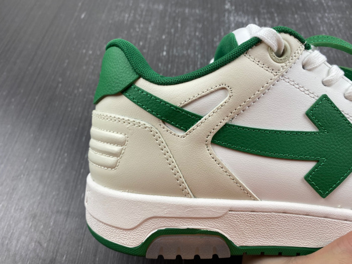 OFF-WHITE SNEAKER