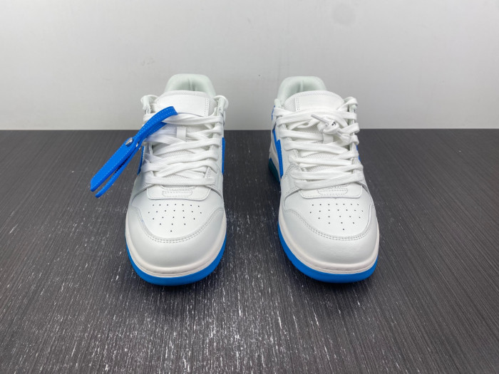OFF-WHITE SNEAKER