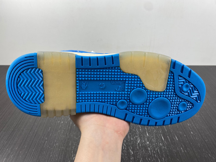 OFF-WHITE SNEAKER