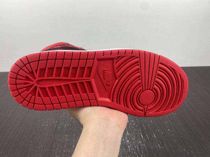 Air Jordan 1 High OG WMNS “Satin Bred” FD4810-061