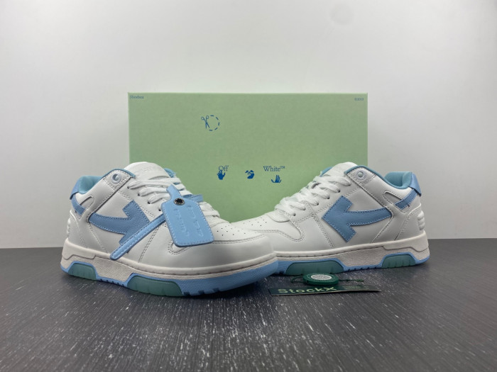 OFF-WHITE SNEAKER