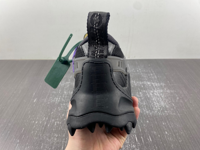 OFF-WHITE C/O ODSY-1000 SNEAKER
