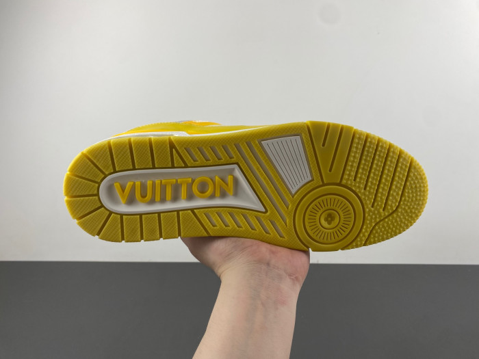 LV TRAINER SNEAKER