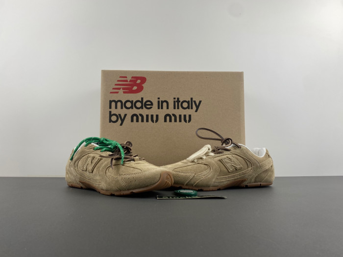 New Ba1ance X Miu Miu 530 SL Sneaker 5E165E