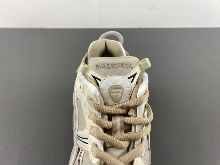 BLCG RUNNER SNEAKER 772767 W3RNY 9797