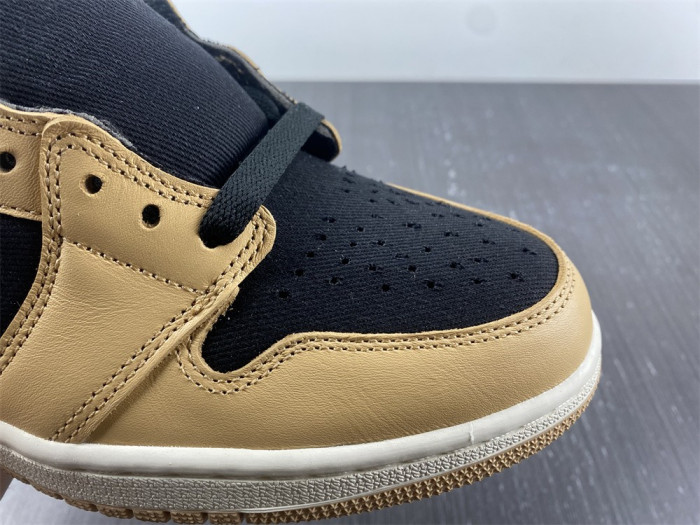 Air Jordan 1 High OG “Heirloom” 555088-202