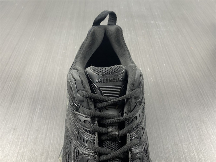 BLCG DEFENDER SNEAKER
