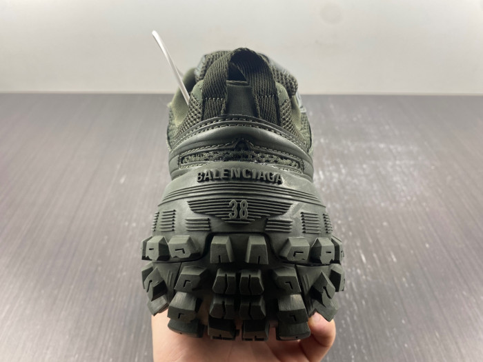 BLCG DEFENDER SNEAKER