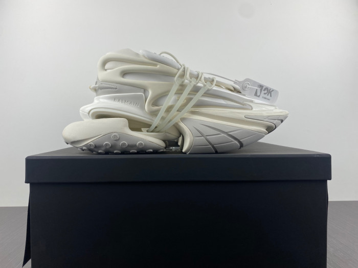 BALMAIN LEATHER UNICORN LOW-TOP SNEAKER