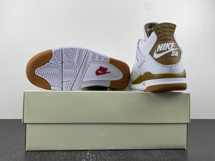 Jordan 4 Retro SB DR5415-120