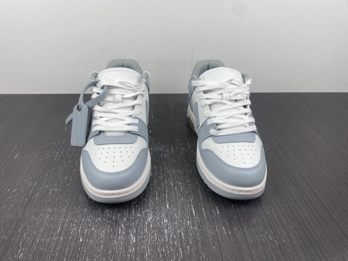 OFF-WHITE SNEAKER