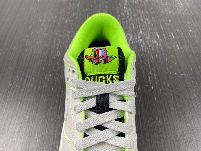 Nike Dunk Low University of Oregon PE (2023) FQ7260-001
