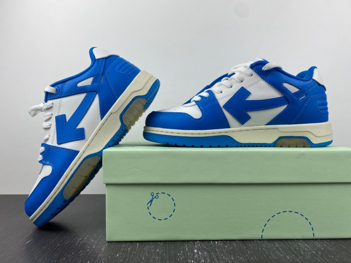 OFF-WHITE SNEAKER