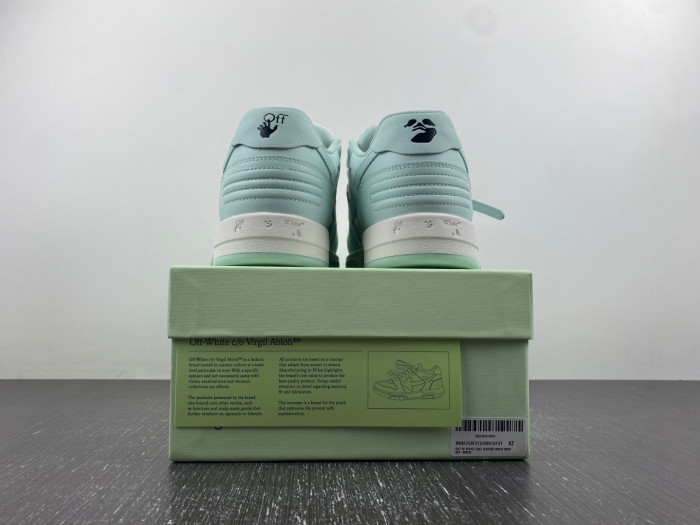 OFF-WHITE SNEAKER
