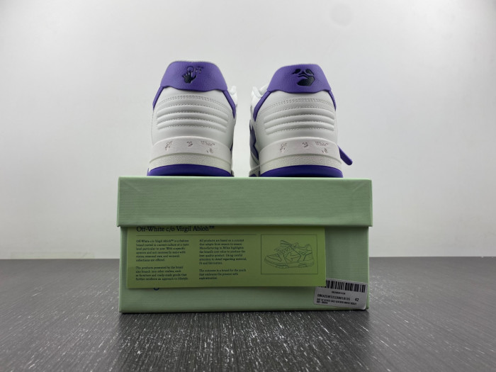 OFF-WHITE SNEAKER