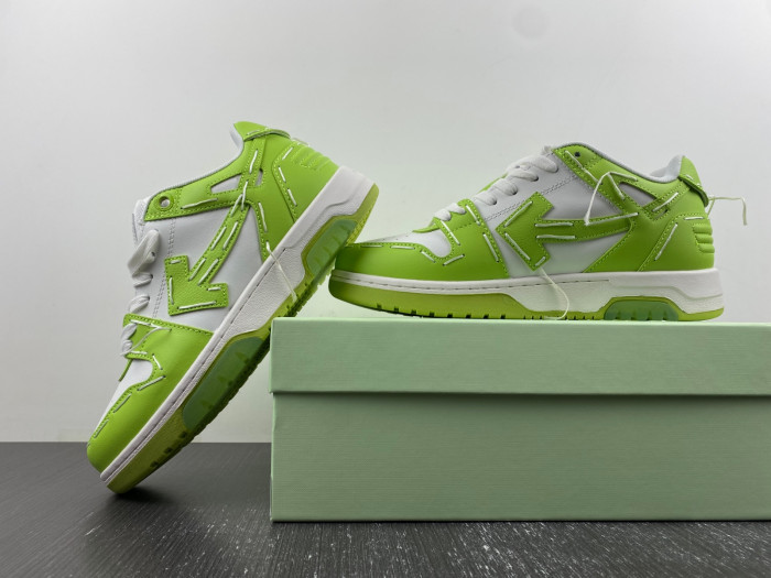 OFF-WHITE SNEAKER