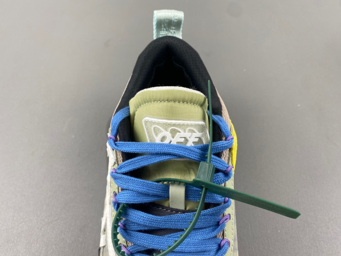 OFF-WHITE C/O ODSY-1000 SNEAKER