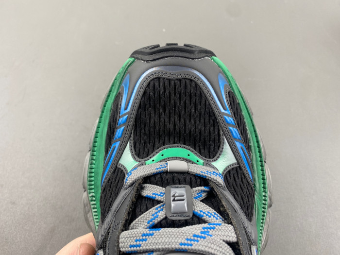 BLCG CARGO SNEAKER 784342 W2MVZ 1143
