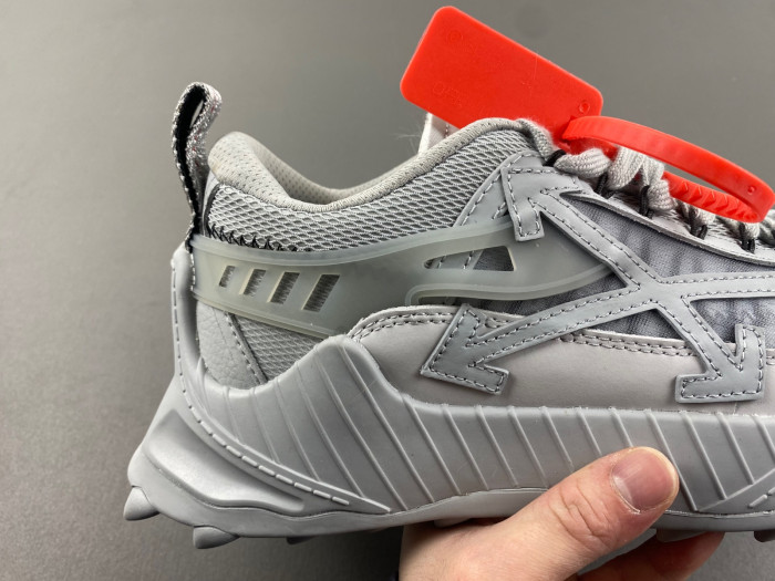 OFF-WHITE C/O ODSY-1000 SNEAKER