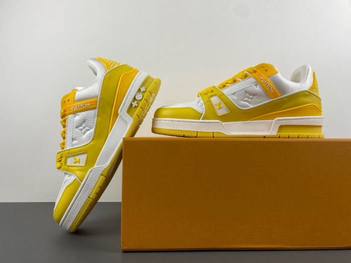 LV TRAINER SNEAKER