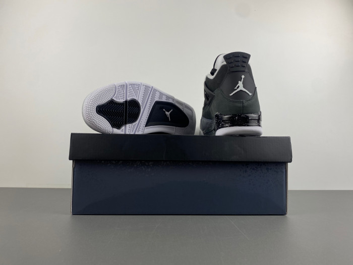 Air Jordan 4 “Fear” FQ8138-002