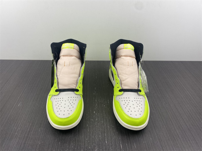 Air Jordan 1 High OG “Volt” 555088-702