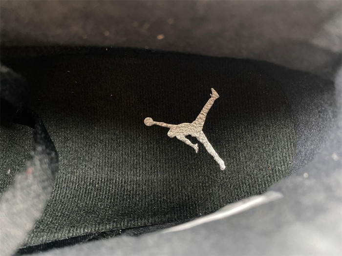 Air Jordan 6 “Metallic Silver” DX2836-001