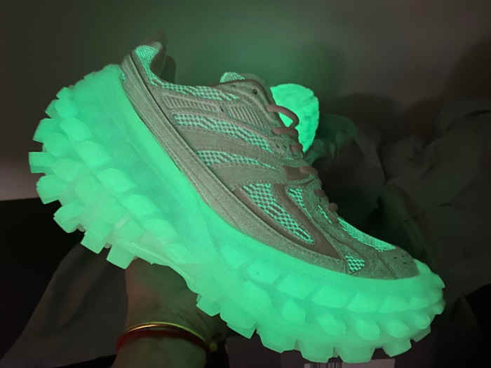 BLCG DEFENDER SNEAKER