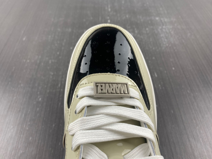 B*PE SNEAKER