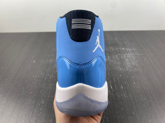 Jordan Ultimate Gift of Flight (11/29) 717602-900